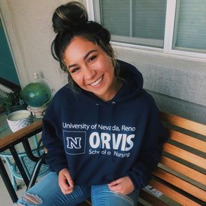 Meet your Posher, Sarina